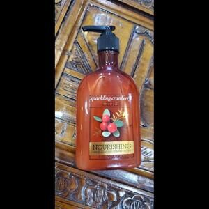 NEW 1 BATH & BODY WORKS SPARKLING CRANBERRY CIDER NOURISHING HAND SOAP 8 FL OZ